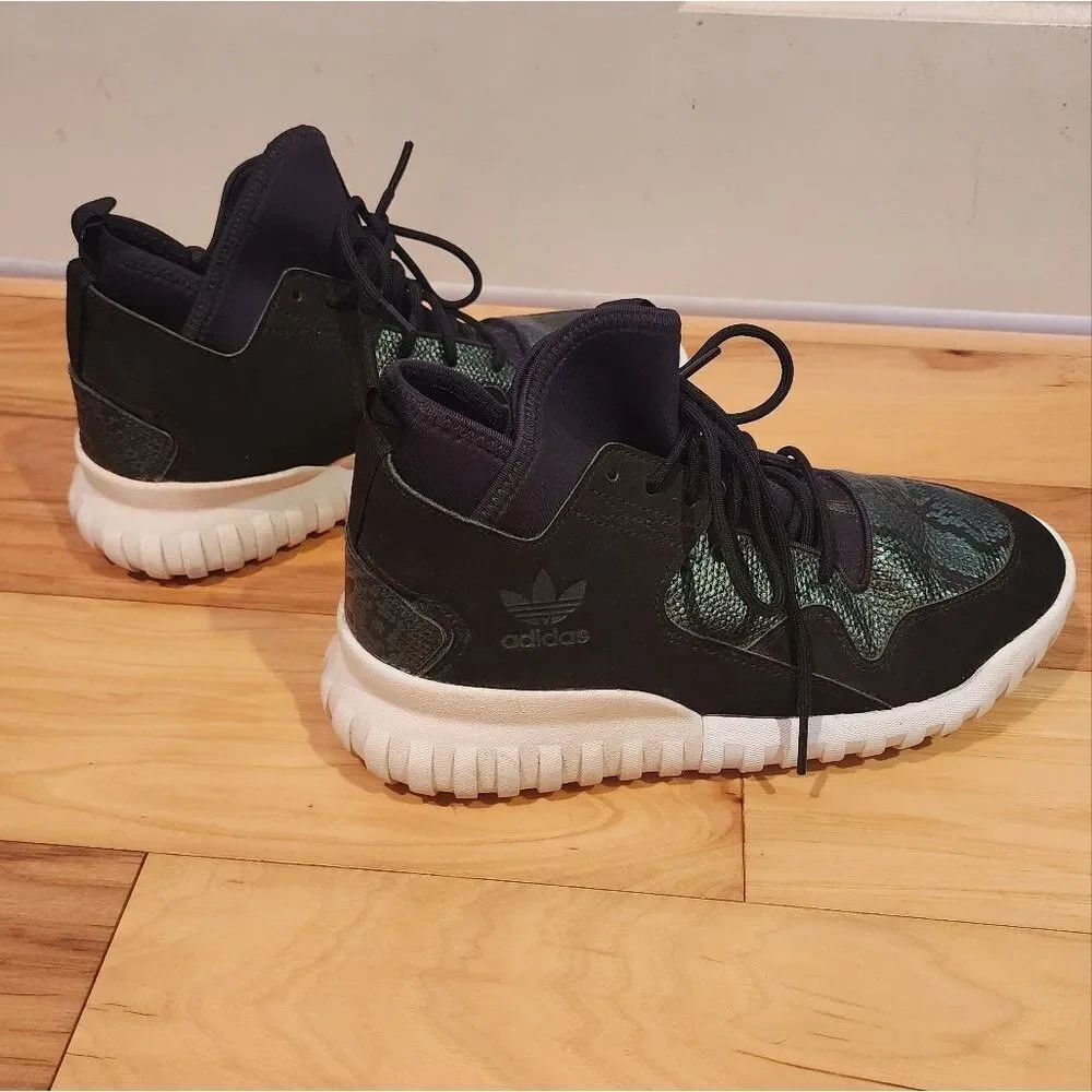 Adidas Tubular Snakeskin black and green sneakers size 6.5